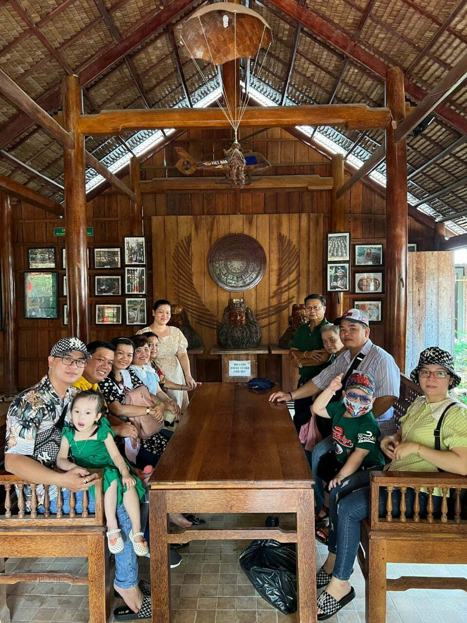 nha co bang dua